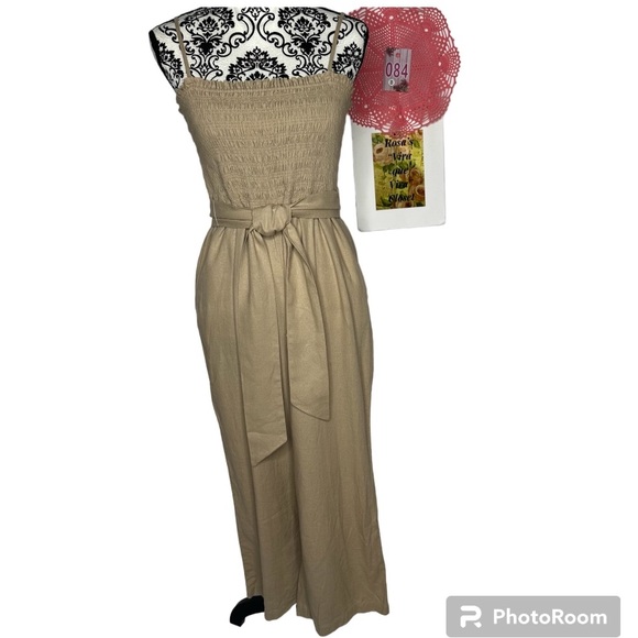 House of Harlow 1960 Smocked Top, Cropped Jumpsuit with Tie Sand Size Medium - Picture 3 of 13